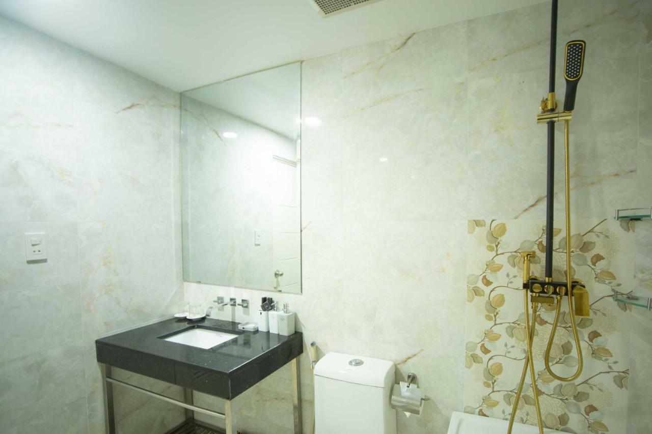 Reddoorz Plus Near Secc Ho Chi Minh-stad Buitenkant foto