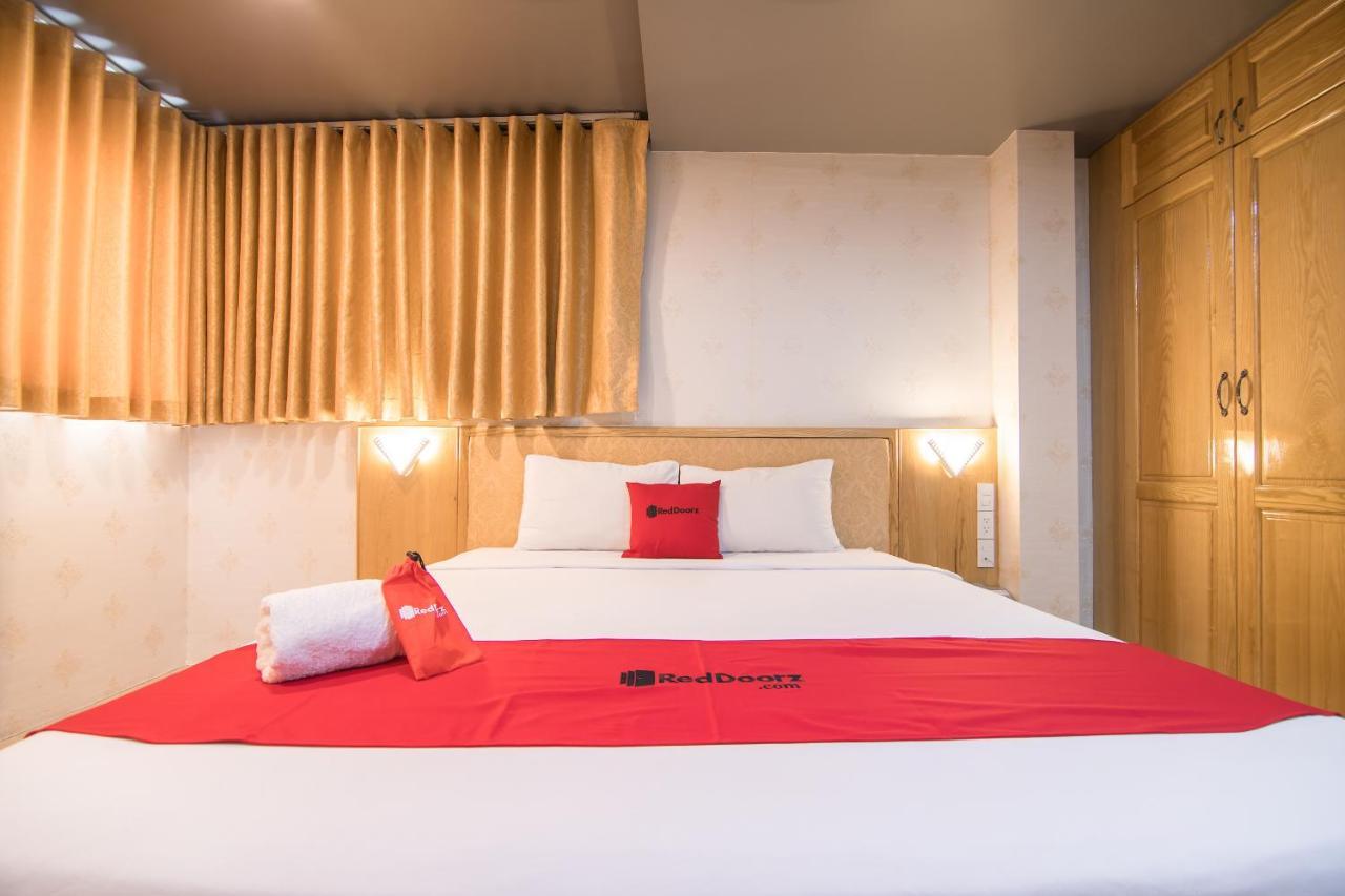 Reddoorz Plus Near Secc Ho Chi Minh-stad Buitenkant foto