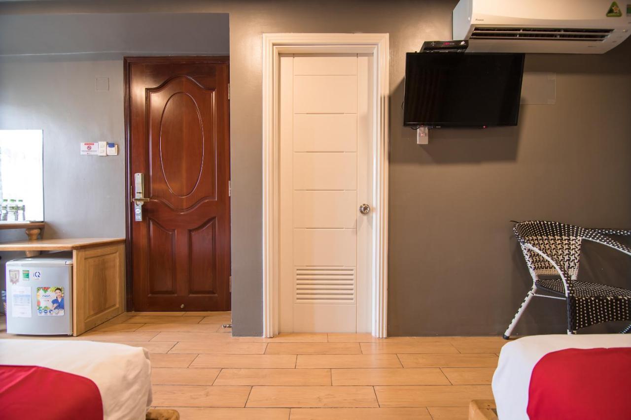 Reddoorz Plus Near Secc Ho Chi Minh-stad Buitenkant foto