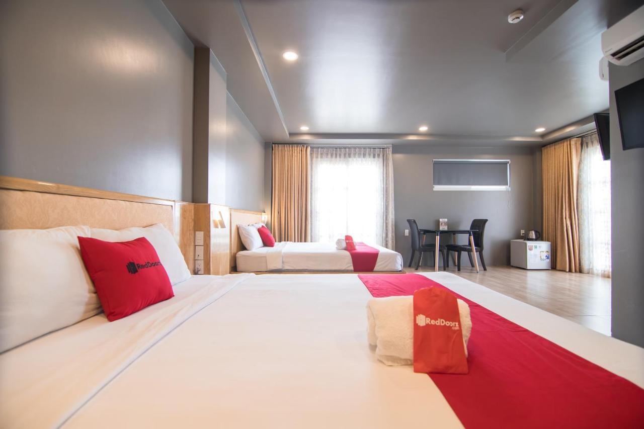Reddoorz Plus Near Secc Ho Chi Minh-stad Buitenkant foto